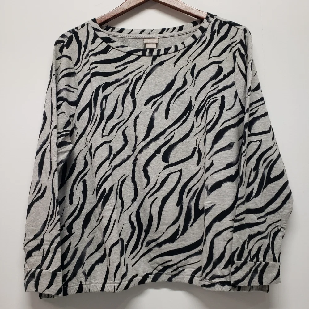 CHICO'S Zenergy Pullover Blouse Long Sleeve Top Size 3P XL Petite Zebra Print